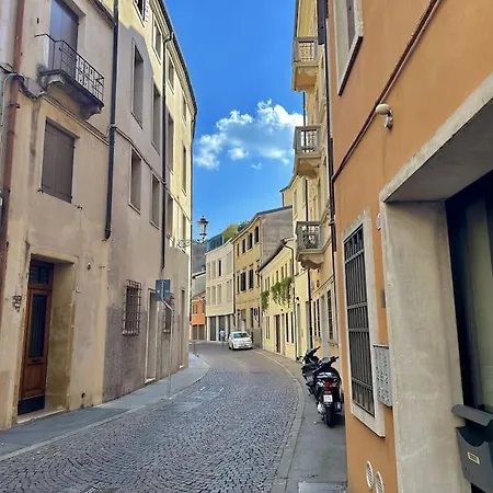 Lägenhet Bilocale Di Lusso Centro Storico Zona Verdi *